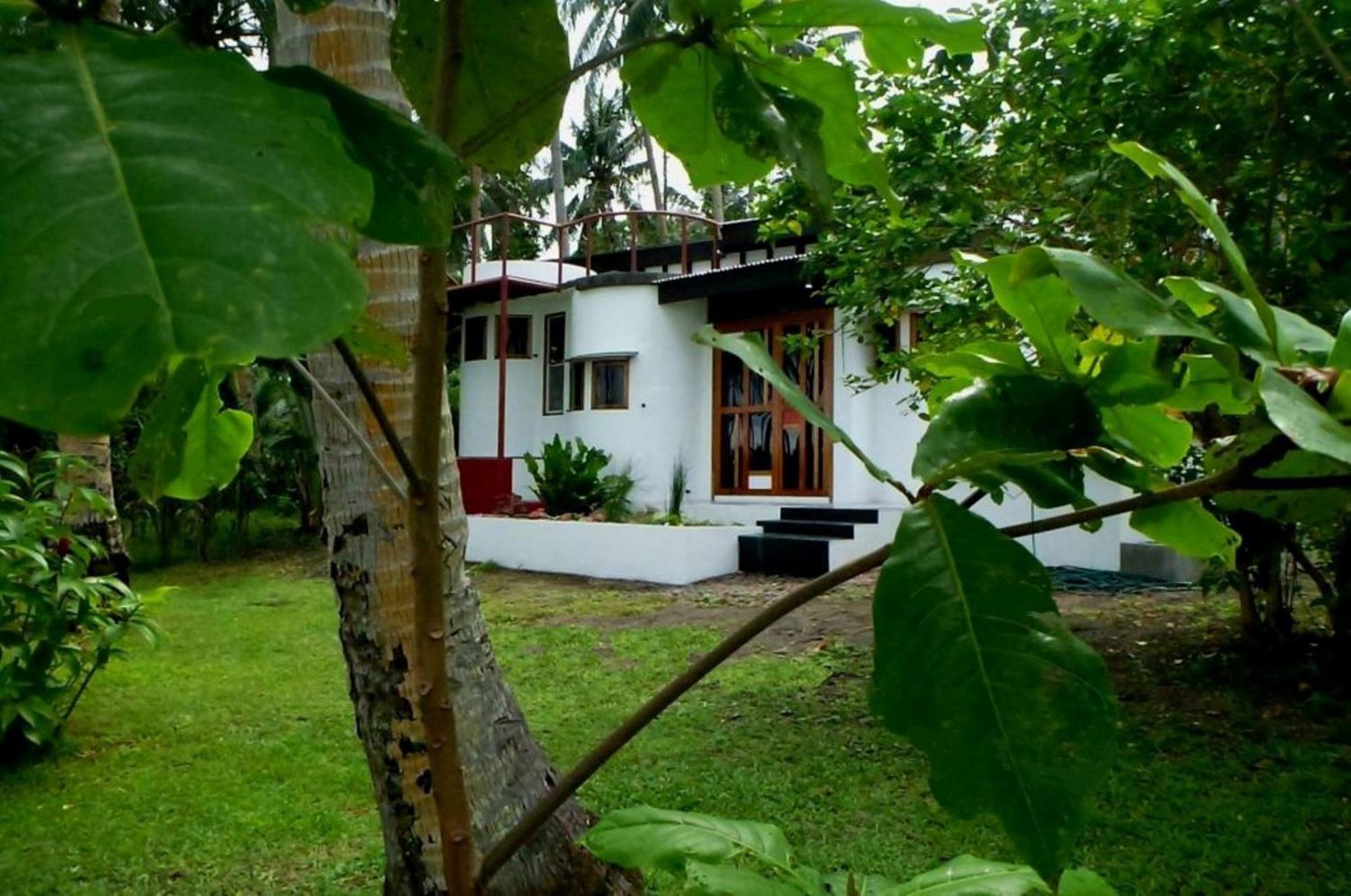 Somewhere Else Boutique Resort Мамбаджао Екстериор снимка