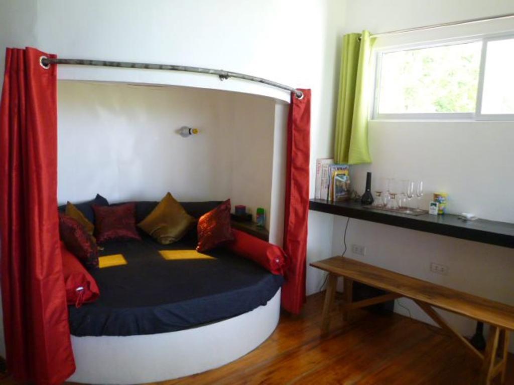 Somewhere Else Boutique Resort Мамбаджао Екстериор снимка